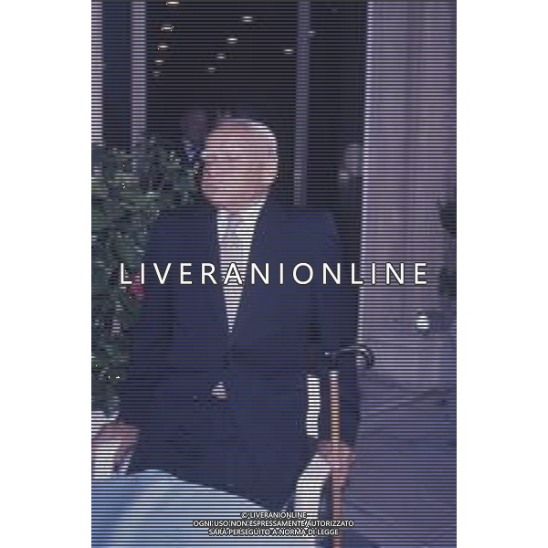 DIAP-RETROSPETTIVA ALBERTO MORAVIA SCRITTORE NELLA FOTO ALBERTO MORAVIA A VENEZIA NELL\'ANNO 1988 AG ALDO LIVERANI SAS