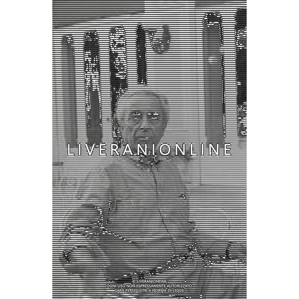 NEG-RETROSPETTIVA MICHELANGELO ANTONIONI REGISTA NELLA FOTO MICHELANGELO ANTONIONI A RIMINI NELL\'ANNO 1985 AG ALDO LIVERANI SAS