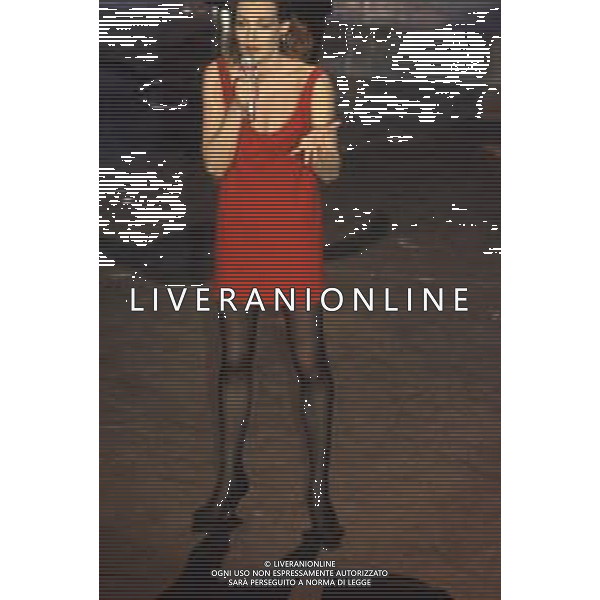 DIAP-RETROSPETTIVA UTE LEMPER CANTANTE NELLA FOTO UTE LEMPER A SANREMO NELL\'ANNO 1991 AG ALDO LIVERANI SAS
