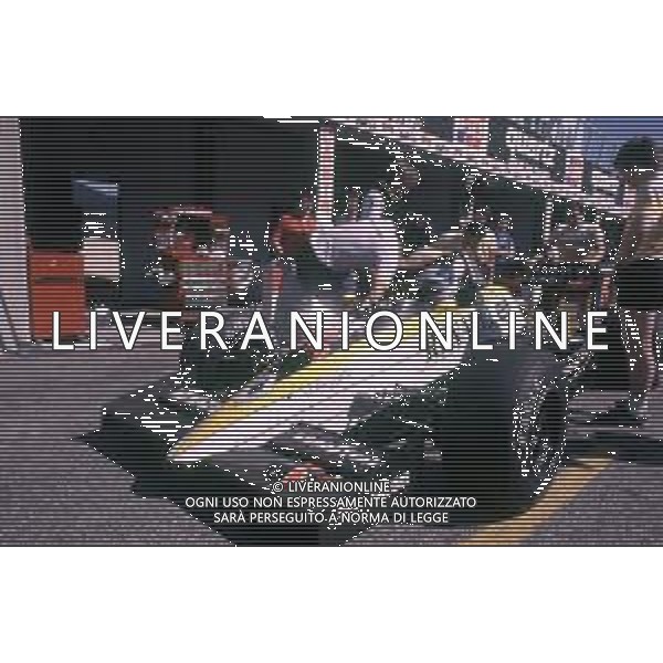 DIAP-RETROSPETTIVA PATRICK TAMBAY PILOTA F1 NELLA FOTO PATRICK TAMBAY NELL\'ANNO 1985 AG ALDO LIVERANI SAS