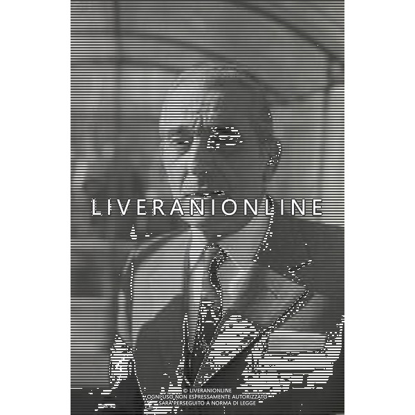 NEG-RETROSPETTIVA DINO VIOLA PRESIDENTE ROMA CALCIO NELLA FOTO DINO VIOLA PRESIDENTE DELLA ROMA CALCIO NELL\'ANNO 1980 A SAN SIRO AG ALDO LIVERANI SAS