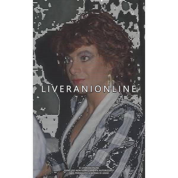 DIAP-RETROSPETTIVA CARMEN RUSSO ATTRICE NELLA FOTO CARMEN RUSSO NELL\'ANNO 1985 AG ALDO LIVERANI SAS 