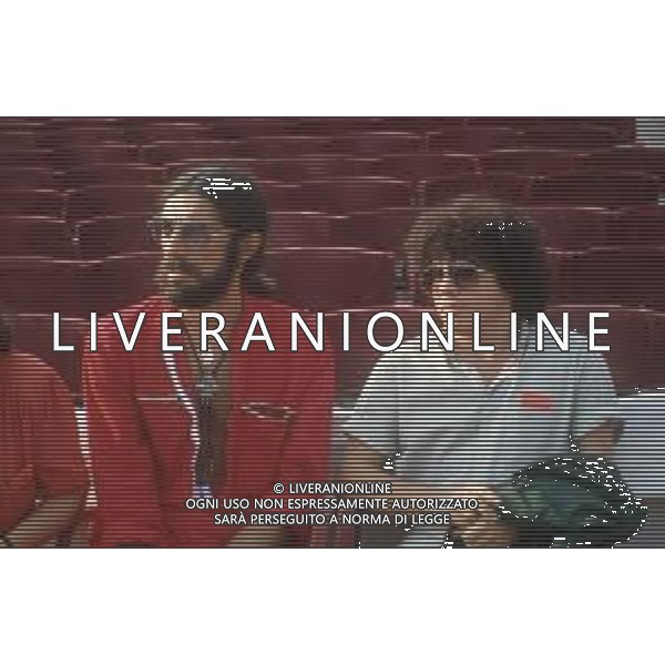 DIAP-RETROSPETTIVA RICCARDO COCCIANTE CANTANTE NELLA FOTO RICCARDO COCCIANTE CON SHEL SHAPIRO AL FESTIVALBAR NELL\'ANNO 1980 AG ALDO LIVERANI SAS 