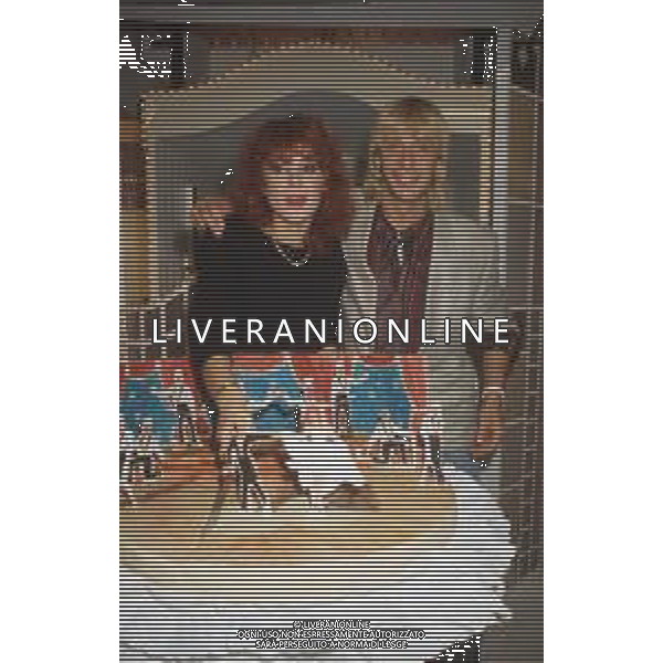 DIAP-RETROSPETTIVA CARMEN RUSSO ATTRICE NELLA FOTO CARMEN RUSSO E ENZO PAOLO TURCHI A ROMA NELL\'ANNO 1985 AG ALDO LIVERANI SAS