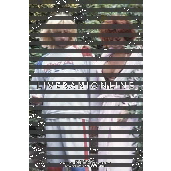 DIAP-RETROSPETTIVA CARMEN RUSSO ATTRICE NELLA FOTO CARMEN RUSSO E ENZO PAOLO TURCHI A ROMA NELL\'ANNO 1986 FOTO EDGARDO DELLA SCORCIOSA-AG ALDO LIVERANI SAS