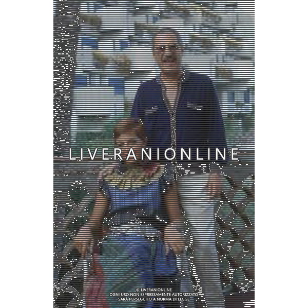 DIAP-RETROSPETTIVA NINO MNFREDI ATTORE NELLA FOTO NINO MANFREDI CON LA MOGLIE ERMINIA FOTO MARIO DOTTI-AG ALDO LIVERANI SAS