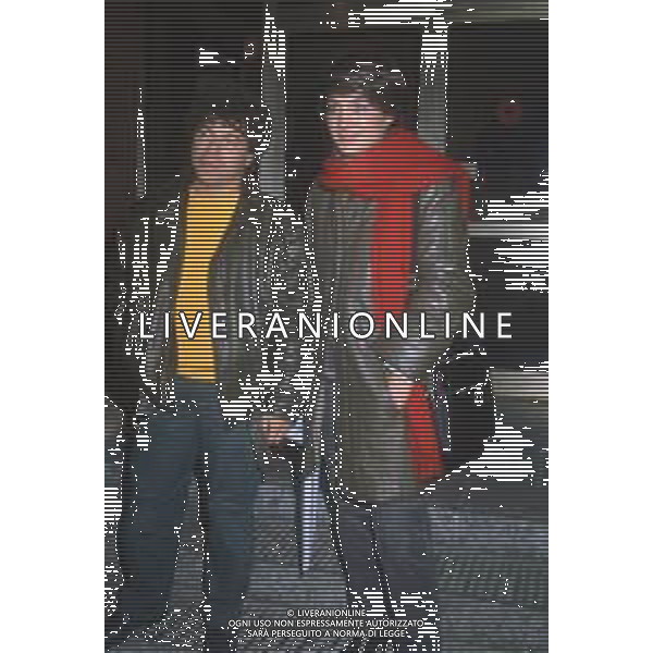 DIAP-RETROSPETTIVA RICCARDO COCCIANTE CANTANTE NELLA FOTO RICCARDO COCCIANTE CON LA MOGLIE A ROMA AG ALDO LIVERANI SAS