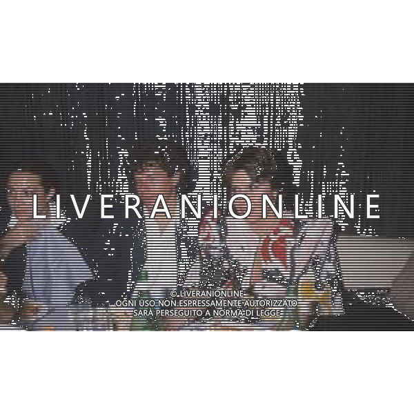 DIAP-RETROSPETTIVA RICCARDO COCCIANTE CANTANTE NELLA FOTO RICCARDO COCCIANTE CON LA MOGLIE A ROMA AG ALDO LIVERANI SAS