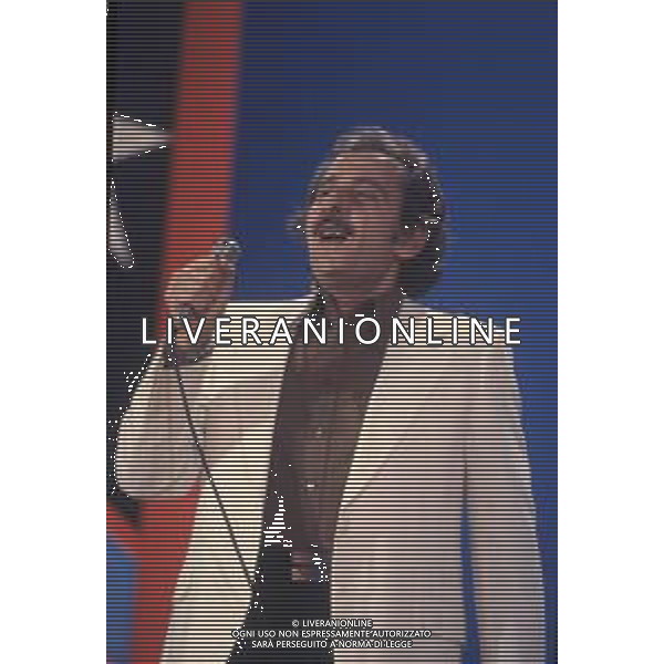DIAP-RETROSPETTIVA DOMENICO MODUGNO CANTANTE NELLA FOTO DOMENICO MODUGNO  AG ALDO LIVERANI SAS  