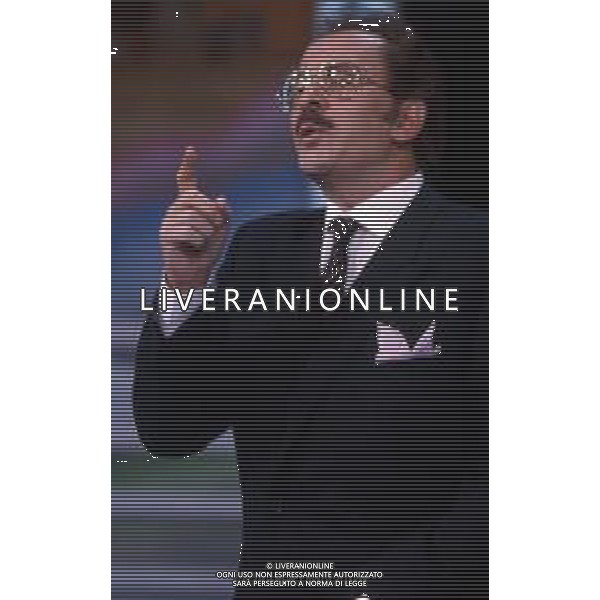 DIAP-RETROSPETTIVA DOMENICO MODUGNO CANTANTE NELLA FOTO DOMENICO MODUGNO NELL\'ANNO 1984 A MILANO AG ALDO LIVERANI SAS
