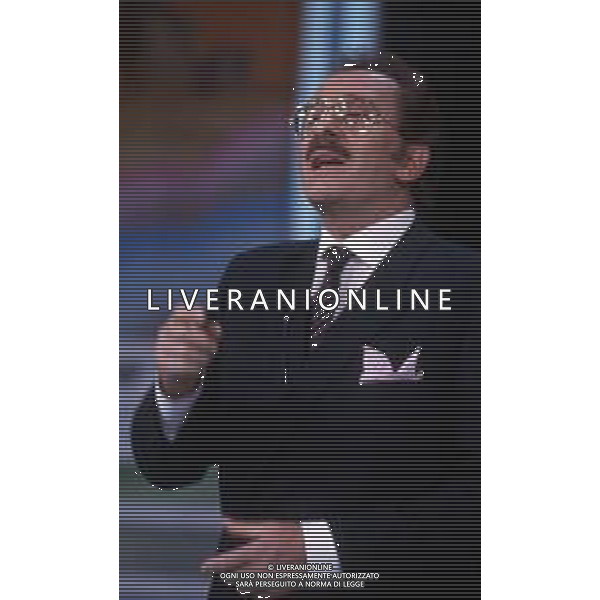 DIAP-RETROSPETTIVA DOMENICO MODUGNO CANTANTE NELLA FOTO DOMENICO MODUGNO NELL\'ANNO 1984 A MILANO AG ALDO LIVERANI SAS