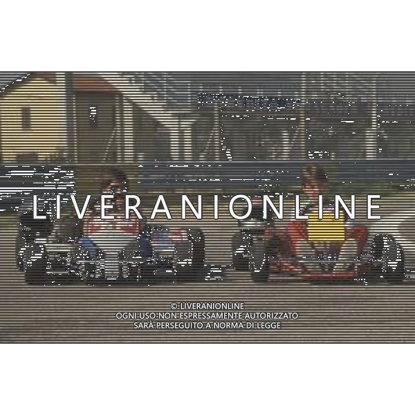 DIAP-RETROSPETTIVA JACQUES VILLENEUVE PILOTA NELLA FOTO JACQUES VILLENEUVE CON LA MADRE JOANNA E LA SORELLA MELANIA NELL\'ANNO 1985 AG ALDO LIVERANI SAS