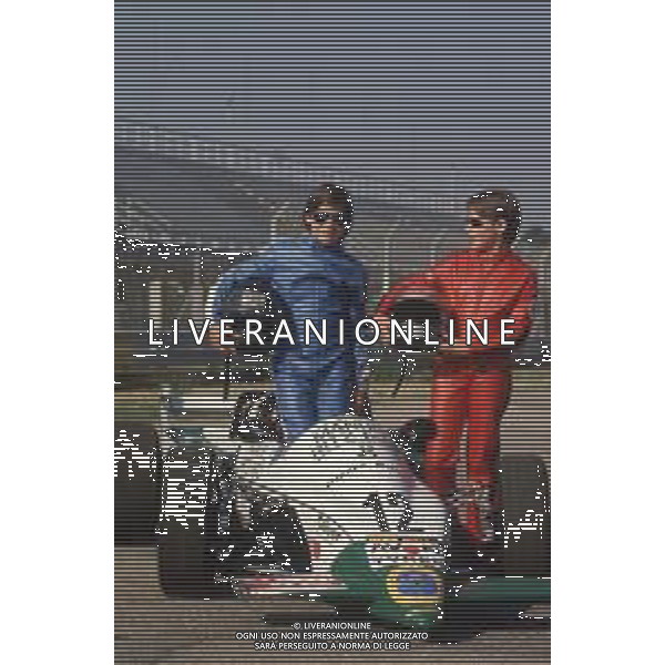 DIAP-RETROSPETTIVA JACQUES VILLENEUVE PILOTA NELLA FOTO JACQUES VILLENEUVE CON LA MADRE JOANNA E LA SORELLA MELANIA NELL\'ANNO 1985 AG ALDO LIVERANI SAS