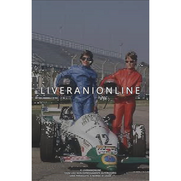 DIAP-RETROSPETTIVA JACQUES VILLENEUVE PILOTA NELLA FOTO JACQUES VILLENEUVE CON LA MADRE JOANNA E LA SORELLA MELANIA NELL\'ANNO 1985 AG ALDO LIVERANI SAS