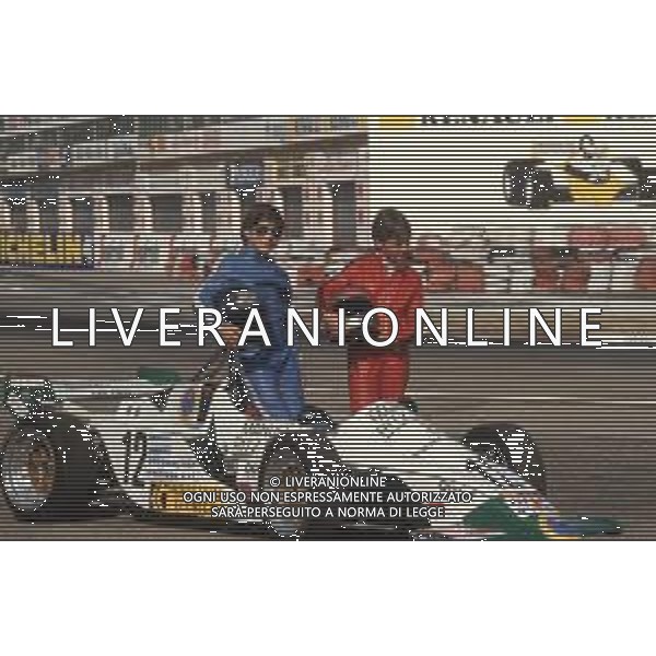 DIAP-RETROSPETTIVA JACQUES VILLENEUVE PILOTA NELLA FOTO JACQUES VILLENEUVE CON LA MADRE JOANNA E LA SORELLA MELANIA NELL\'ANNO 1985 AG ALDO LIVERANI SAS