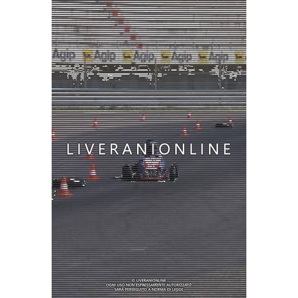 DIAP-RETROSPETTIVA JACQUES VILLENEUVE PILOTA NELLA FOTO JACQUES VILLENEUVE CON LA MADRE JOANNA E LA SORELLA MELANIA NELL\'ANNO 1985 AG ALDO LIVERANI SAS