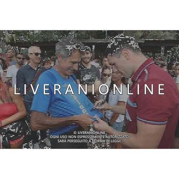 IMOLA 02 08 2025 SIMONE CERASUOLO CAMPIONE DEL MONDO 50 RANA FESTEGGIAMENTI E LE FOTO DI RITO NELLA FOTO SIMONE CERASUOLO FIRMA AUTOGRAFI FOTO GIANNI SANNA-AG ALDO LIVERANI SAS