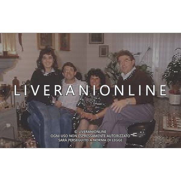 DIAP-RETROSPETTIVA IVAN CAPELLI PILOTA F1 NELLA FOTO IVAN CAPELLI CON LA FAMIGLIA AG ACONTROLUCE-AG ALDO LIVERANI SAS 