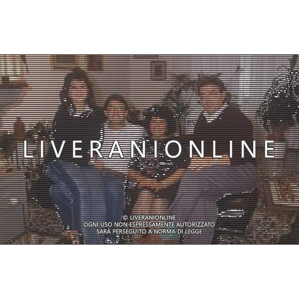 DIAP-RETROSPETTIVA IVAN CAPELLI PILOTA F1 NELLA FOTO IVAN CAPELLI CON LA FAMIGLIA AG ACONTROLUCE-AG ALDO LIVERANI SAS 