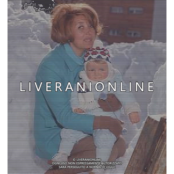 COL-RETROSPETTIVA LAURETTA MASIERO ATTRICE NELLA FOTO LAURETTA MASIERO CON IL FIGLIO GIANLUCA GUIDI AG ALDO LIVERANI SAS