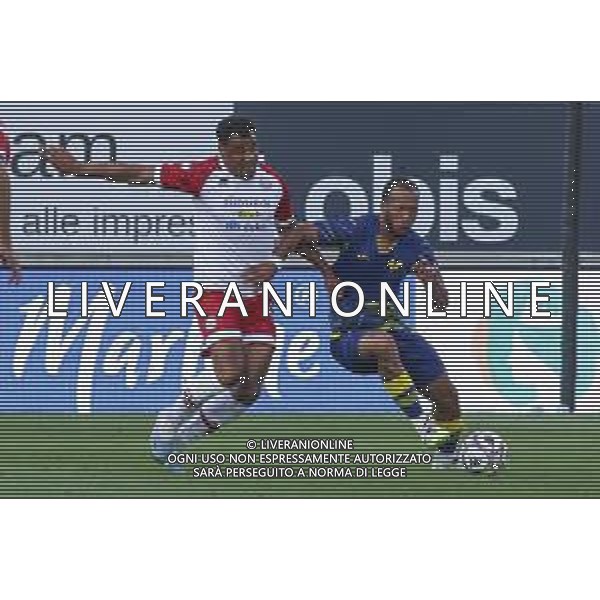 Enzo Ebosse of Hellas Verona battle for the ball with Raphael Odogwu of FC Sudtirol during SudTirol vs Hellas Verona FC, 4° Test Match, at Druso stadium in Bolzano (BZ), on August 03, 2025. (Photo by Davide Casentini) AG ALDO LIVERANI SAS