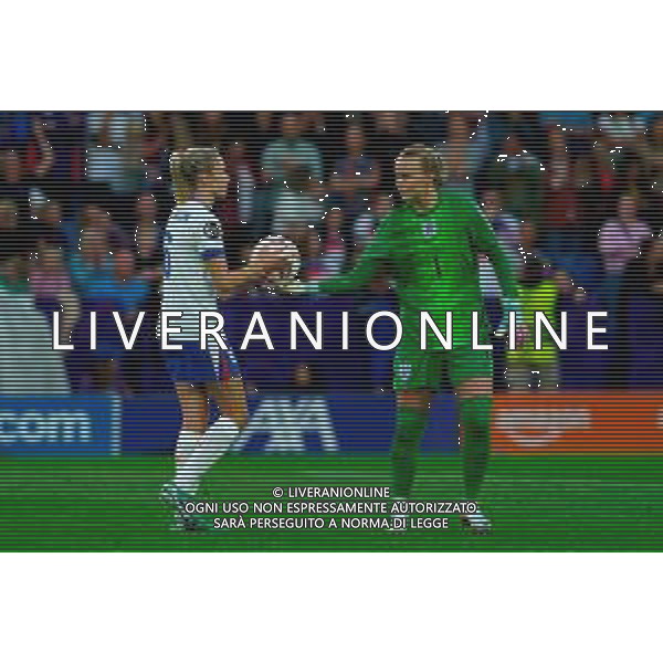 TVEM July 27, 2025 Basel, Switzerland - England vs Spain - Women\'s UEFA Euro 2025 Final match - St. Jakob-Park. In the pic: Leah Williamson of England and Hannah Hamptonof England ©TVEM Emmanuele Mastrodonato - AGENZIA ALDO LIVERANI SAS