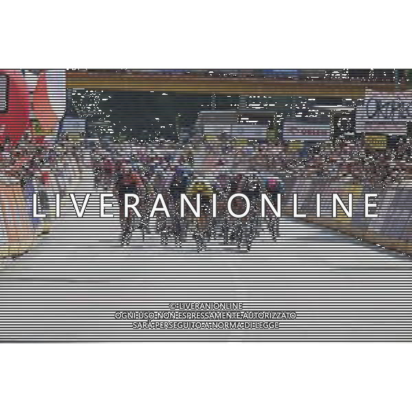 04-08-2025 Tour De Pologne; Tappa 01 Wroclaw - Legnica; 2025, Visma - Lease A Bike; 2025, Alpecin - Deceuninck; 2025, Soudal - Quick Step; Kooij, Olav; Plowright, Jensen; Magnier, Paul; Legnica; ©SIROTTI - AGENZIA ALDO LIVERANI SAS