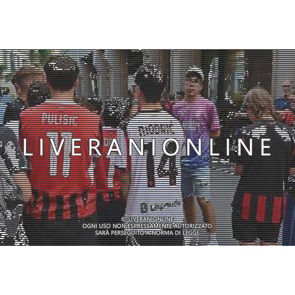 TVRG Modric Milan Store Milano 04-08-2025 Luka Modric incontra i tifosi del Milan presso il Milan Flagship Store di via Dante a Milano foto Roberto Garavaglia/Agenzia Aldo Liverani sas