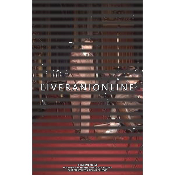 DIAP-RETROSPETTIVA GIORGIO BENVENUTO POLITICO NELLA FOTO GIORGIO BENVENUTO A MILANO NELL\'ANNO 1986 AG ALDO LIVERANI SAS
