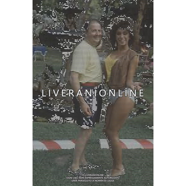 DAP-RETROSPETTIVA SABRINA SALERNO CANTANTE NELLA FOTO SABRINA SALERNO CON MASSIMO BOLDI NELL\'ANNO 1985 AG ALDO LIVERANI SAS