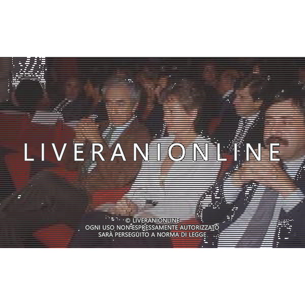 DIAP-RETROSPETTIVA MICHELANGELO ANTONIONI REGISTA NELLA FOTO MICHELANGELO ANTONIONI NELL\'ANNO 1984 A VENEZIA CON LA MOGLIE ENRICA FICO AG ALDO LIVERANI SAS 