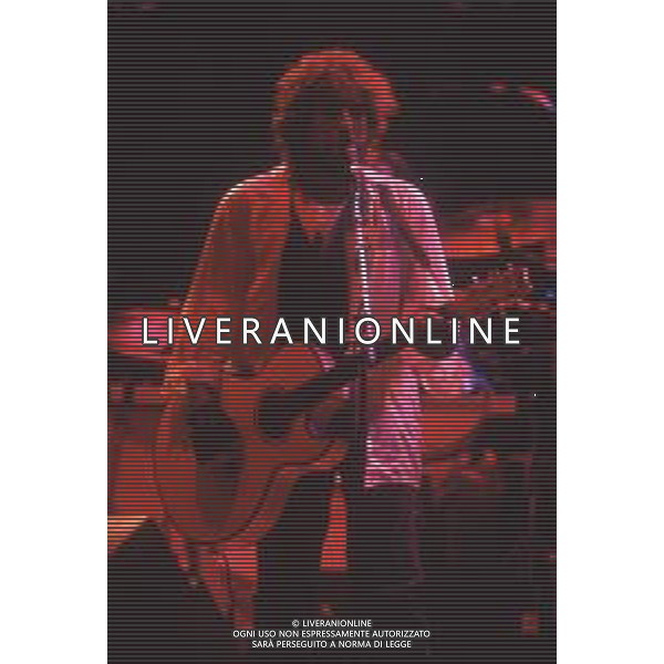 DIAP-RETROSPETTIVA BOB DYLAN CANTANTE NELLA FOTO BOB DYLAN A BOLOGNA NELL\'ANNO 1987 AG ALDO LIVERANI SAS