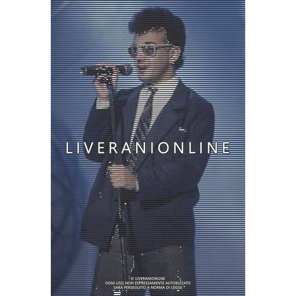 DIAP-RETROSPETTIVA ENRICO RUGGERI CANTANTE NELLA FOTO ENRICO RIGGERI NELL\'ANNO 1985 AG ALDO LIVERANI SAS