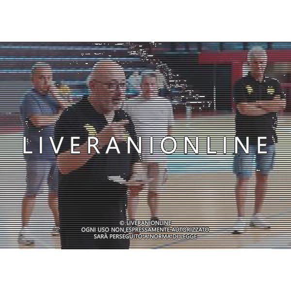 IMOLA 06 08 2025 PRIMO ALLENAMENTO VIRTUS IMOLA BASKET SERIE B1 NELLA FOTO ALLENATORE GIANLUIGI GALETTI VIRTUS IMOLA DIETRO PRESIDENTE STEFANO LORETI,VICE PRESIDENTE RENZO BALBO VICE PRESIDENTE E CARLO MARCHI DIRETTORE GENERALE ©SANNA - AGENZIA ALDO LIVERANI SAS