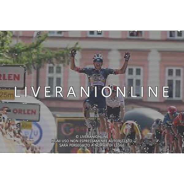 07-08-2025 Tour De Pologne; Tappa 04 Rybnik - Cieszyn; 2025, Soudal - Quick Step; 2025, Ineos Grenadiers; Magnier, Paul; Turner, Ben; Cieszyn; ©SIROTTI - AGENZIA ALDO LIVERANI SAS