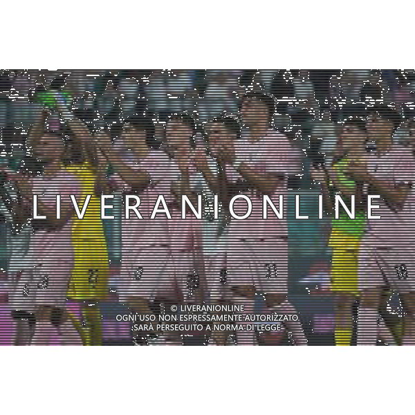 Palermo FC vs Manchester City nella foto i giocatori del palermo ringraziano i tifosi a fine partita Palermo 09-08-2025 Stadio Renzo Barbera Anglo-Palermitan Trophy 2025 – incontro amichevole internazionale foto Federico Serra/Agenzia Aldo Liverani sas