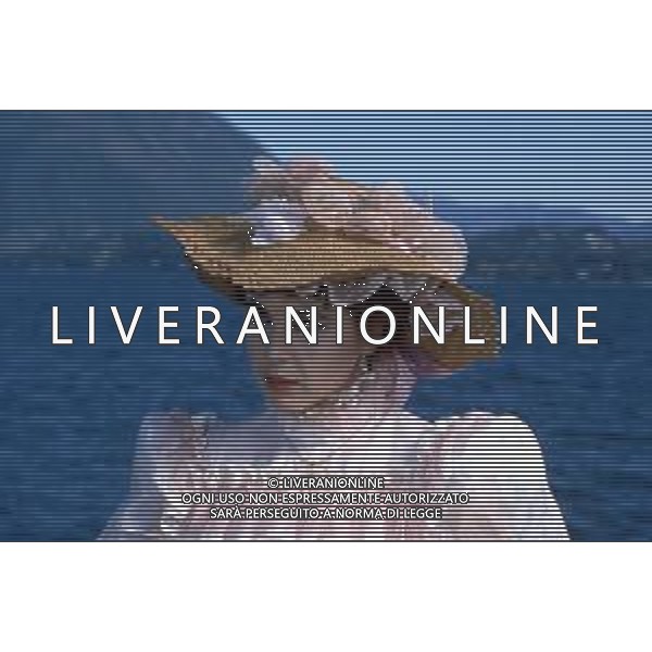 DIAP-RETROSPETTIVA OTTAVIA PICCOLO ATTRICE NELLA FOTO OTTAVIA PICCOLO NELLO SCENEGGIATO TELEVISIVO “LA BIONDINA “ NELL\'ANNO 1982 ARCHIVIO GIOVANNI LIVERANI-AG ALDO LIVERANI SAS
