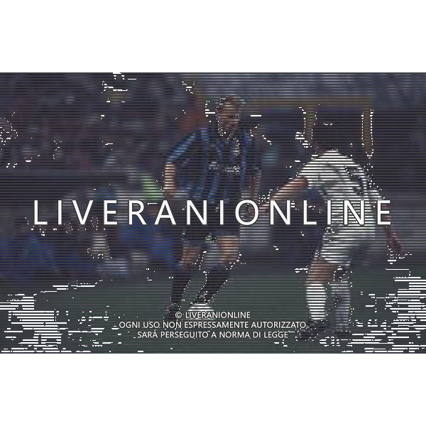 DIAP-RETROSPETTIVA DENNIS BERGKAMP CALCIATORE NELLA FOTO DENNIS BERGKAMP CON LA MAGLIA DELL\'INTER AG ALDO LIVERANI SAS