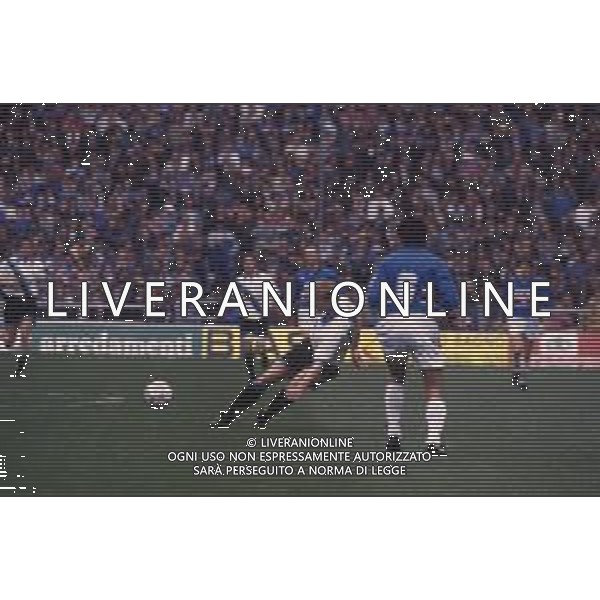 DIAP-RETROSPETTIVA DENNIS BERGKAMP CALCIATORE NELLA FOTO DENNIS BERGKAMP CON LA MAGLIA DELL\'INTER AG ALDO LIVERANI SAS