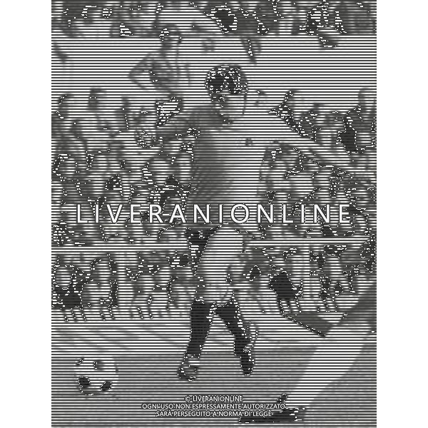 ST-RETROSPETTIVA DOMENICO MAGGIORA CALCIATORE NELLA FOTO DOMENICO MAGGIORA CON LA MAGLIA DELLA ROMA CALCIO AG ALDO LIVERANI SAS