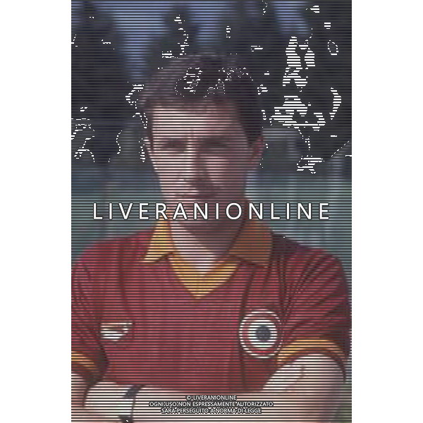 DIAP-RETROSPETTIVA DOMENICO MAGGIORA CALCIATORE NELLA FOTO DOMENICO MAGGIORA CON LA MAGLIA DELLA ROMA CALCIO AG ALDO LIVERANI SAS