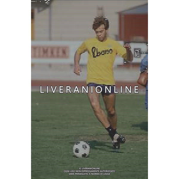 ST-RETROSPETTIVA DOMENICO MAROCCHINO CALCIATORE NELLA FOTO DOMENICO MAROCCHINO CON LA MAGLIA DEL BOLOGNA CALCIO AG ALDO LIVERANI SAS 