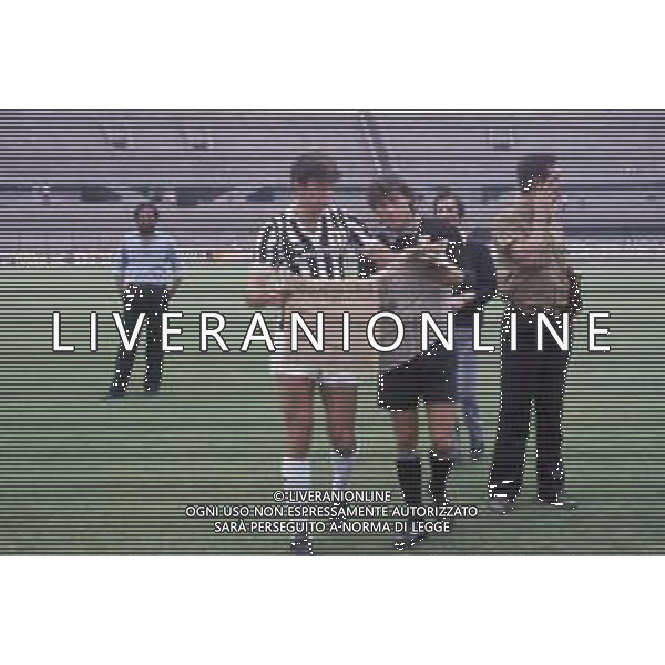 ST-RETROSPETTIVA DOMENICO MAROCCHINO CALCIATORE NELLA FOTO DOMENICO MAROCCHINO CON LA MAGLIA DELLA JUVENTUS CALCIO CON LUCIANO BODINI AG ALDO LIVERANI SAS 