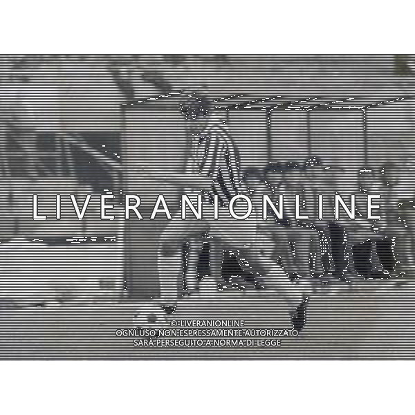ST-RETROSPETTIVA DOMENICO MAROCCHINO CALCITORE NELLA FOTO DOMENICO MAROCCHINO CON LA MAGLIA DELLA JUVENTUS AG ALDO LIVERANI SAS