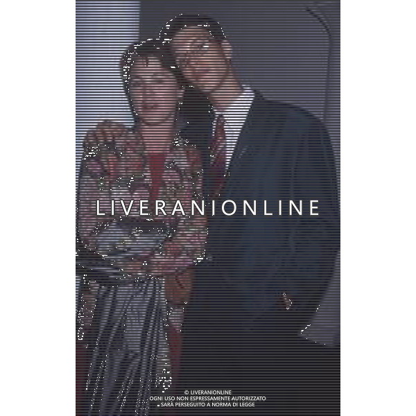 DIAP-RETROSPETTIVA OTTAVIA PICCOLO ATTRICE NELLA FOTO OTTAVIA PICCOLO CON IL FIGLIO NICOLA A MILANO NELL\'ANNO 1990 AG ALDO LIVERANI SAS 