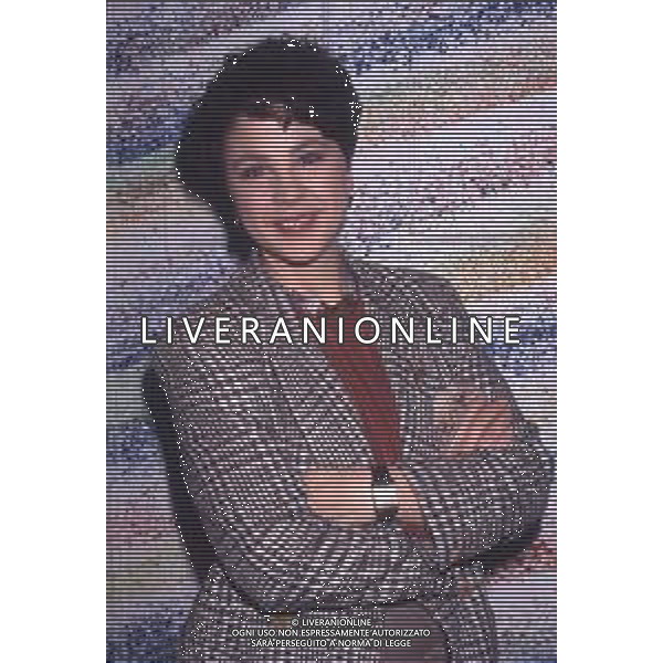 DIAP-RETROSPETTIVA OTTAVIA PICCOLO ATTRICE NELLA FOTO OTTAVIA PICCOLO A MILANO NELL\'ANNO 1990 AG ALDO LIVERANI SAS