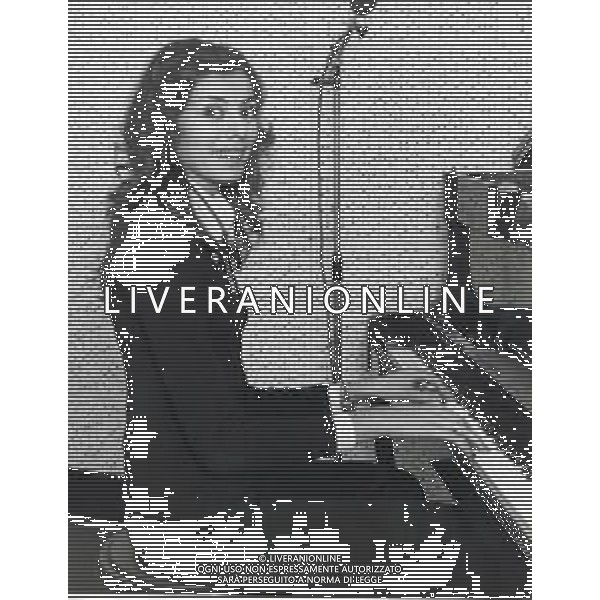 ST-RETROSPETTIVA CARLA BISSI CANTANTE NELLA FOTO CARLA BISSI AG ALDO LIVERANI SAS
