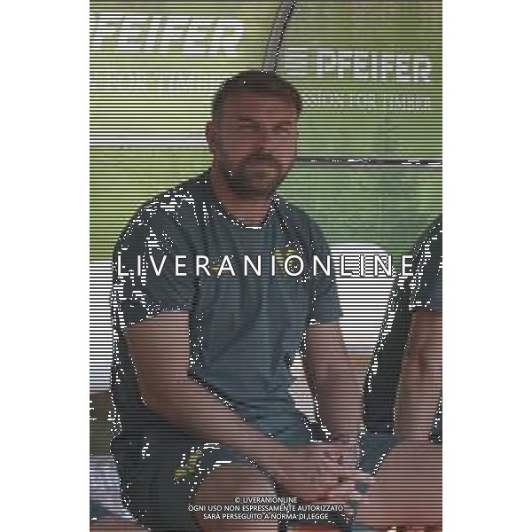 Paolo Zanetti Head Coach of Hellas Verona FC looks during St Pauli FC 1910 vs Hellas Verona FC, 5° Test Match, at Velly Arena in Imst (A), on August 09, 2025. (Photo by Davide Casentini) AG ALDO LIVERANI SAS
