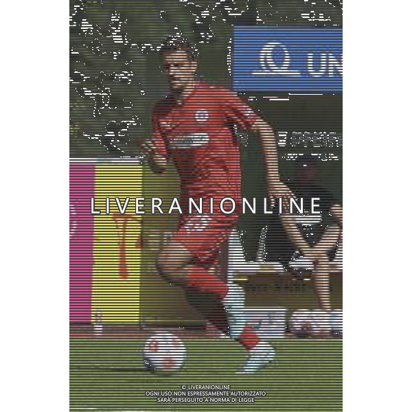 Adam Dzwigala of St Pauli FC 1910 play the ball during St Pauli FC 1910 vs Hellas Verona FC, 5° Test Match, at Velly Arena in Imst (A), on August 09, 2025. (Photo by Davide Casentini) AG ALDO LIVERANI SAS