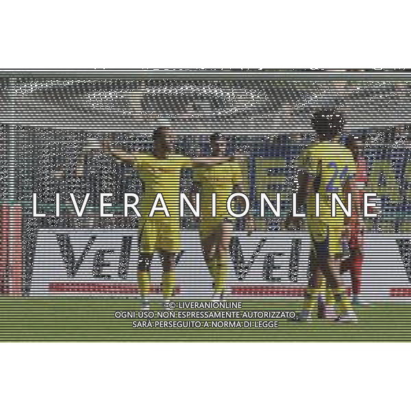 Enzo Ebosse of Hellas Verona expresses disappointment after Andreas Hountondji of St Pauli FC 1910 goal during St Pauli FC 1910 vs Hellas Verona FC, 5° Test Match, at Velly Arena in Imst (A), on August 09, 2025. (Photo by Davide Casentini) AG ALDO LIVERANI SAS